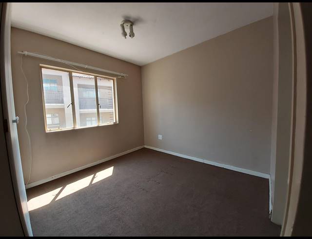 2 BEDROOM APARTMENT RENTED IN NORTH RIDING